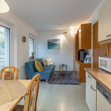 Gaestehaus Eder Apartmán Tröpolach